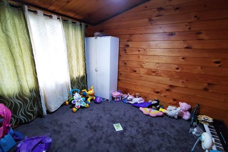 Photo of property in 5 Pinehurst Place, Wattle Downs, Auckland, 2103