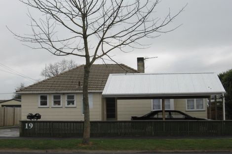 Photo of property in 19 Old Farm Road, Hamilton East, Hamilton, 3216