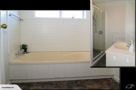 Photo of property in 4 Swinford Crescent, Johnsonville, Wellington, 6037