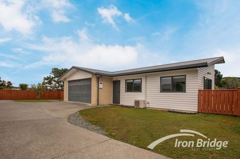 Photo of property in 36 Sunstone Crescent, Brown Owl, Upper Hutt, 5018