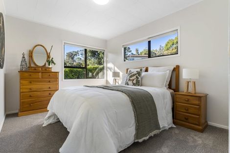 Photo of property in 110 Spinella Drive, Bayview, Auckland, 0629