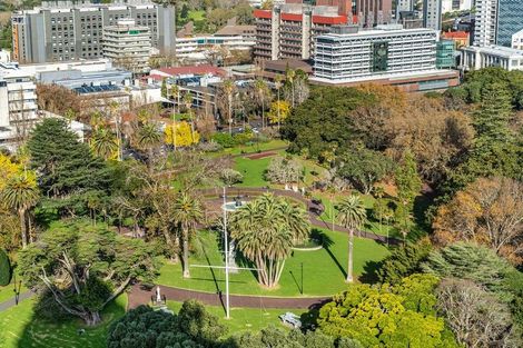 Photo of property in The Metropolis Apartments, 3305/1 Courthouse Lane, Auckland Central, Auckland, 1010
