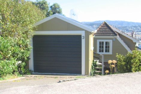 Photo of property in 3 Seatoun Heights Road, Miramar, Wellington, 6022
