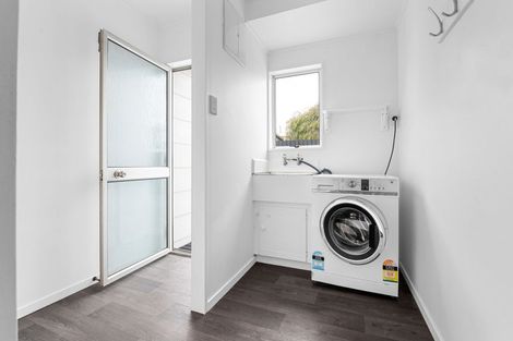 Photo of property in 8b Huia Avenue, Forest Lake, Hamilton, 3200