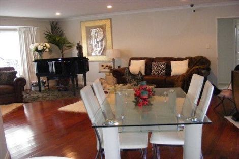 Photo of property in 106 Meadowland Drive, Somerville, Auckland, 2014