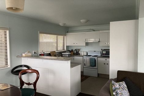 Photo of property in 10 Rua Street, Lyall Bay, Wellington, 6022