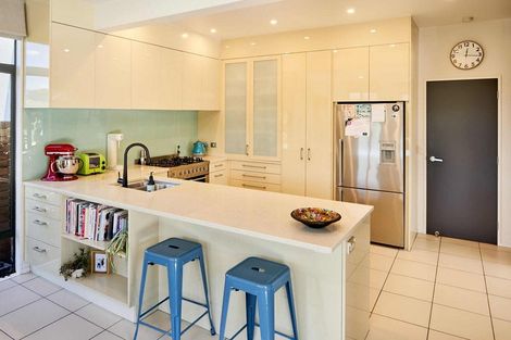 Photo of property in 17 Voyager Way, Whitby, Porirua, 5024