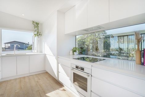 Photo of property in 21 Ocean Beach Street, Foxton Beach, Foxton, 4815