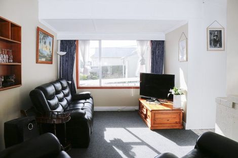 Photo of property in 69 Greta Street, South Hill, Oamaru, 9400