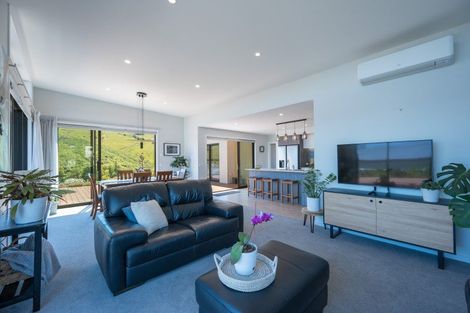 Photo of property in 18 Hill Tops Way, Stoke, Nelson, 7011