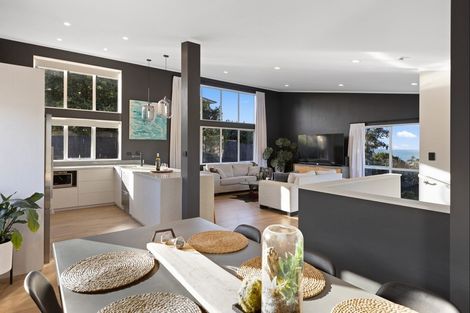 Photo of property in 83a William Bayes Place, Red Beach, 0932