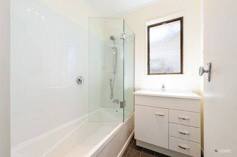 Photo of property in 7 Westra View, Tawa, Wellington, 5028