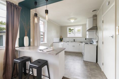 Photo of property in 30 Norfolk Crescent, Feilding, 4702