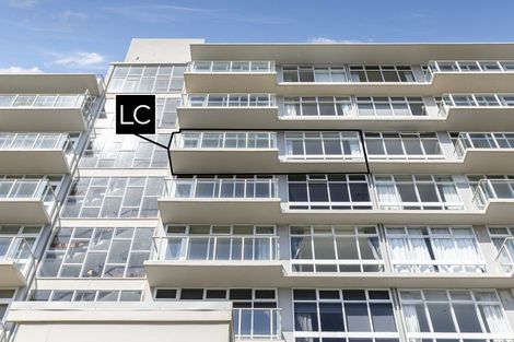 Photo of property in Gateway Apartments, 19 Maida Vale Road, Roseneath, Wellington, 6011