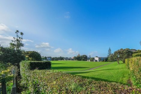 Photo of property in 34 Waller Avenue, Bucklands Beach, Auckland, 2012