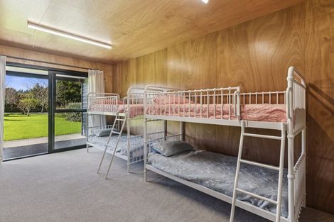 Photo of property in 142 Omaha Flats Road, Tawharanui Peninsula, Warkworth, 0986