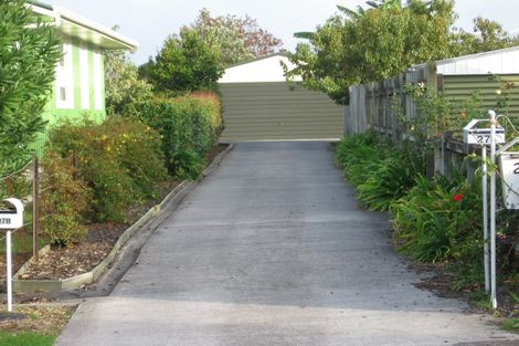 Photo of property in 27 Coniston Avenue, Te Atatu South, Auckland, 0610