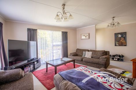 Photo of property in 2 Hartford Crescent, Totara Park, Upper Hutt, 5018