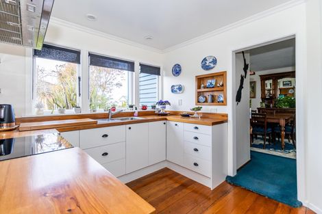 Photo of property in 12 Parsonage Road, Waimate, 7924