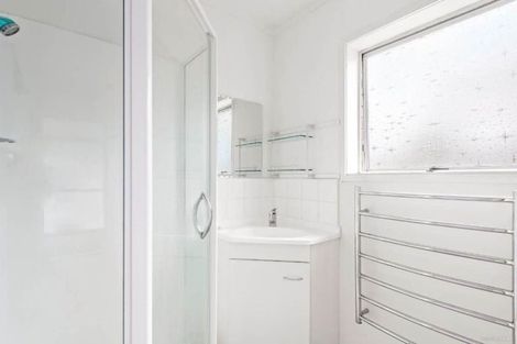 Photo of property in 2/42 Blacklock Avenue, Henderson, Auckland, 0612