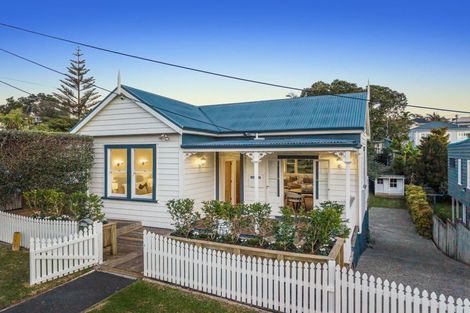 Photo of property in 29 Hastings Parade, Devonport, Auckland, 0624