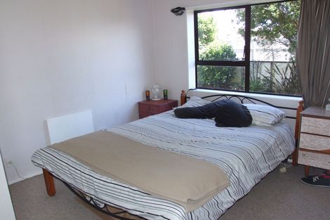 Photo of property in 2 Kempton Place, Richmond Heights, Taupo, 3330