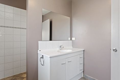 Photo of property in 32 Ashview Place, Rangiora, 7400