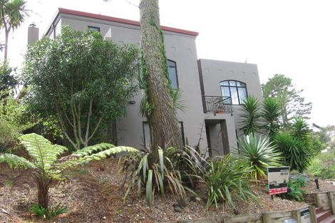 Photo of property in 8 Tree Fern Trail, Campbells Bay, Auckland, 0630