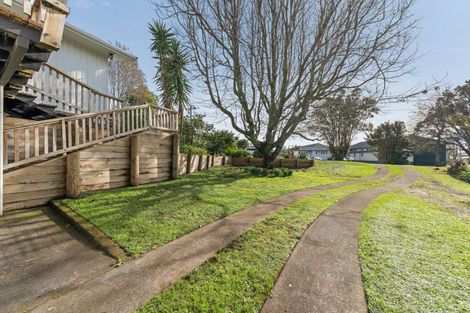 Photo of property in 15 Curtis Street, Okato, 4335