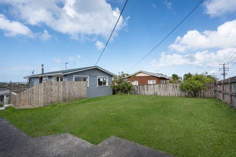 Photo of property in 897 East Coast Road, Northcross, Auckland, 0632