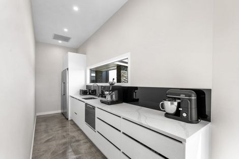 Photo of property in 171 Eskridge Drive, Eskdale, Napier, 4182