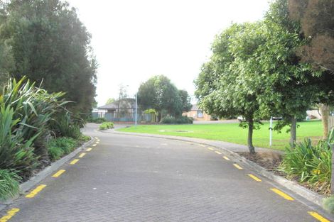 Photo of property in 16 Caulfield Green, Nawton, Hamilton, 3200