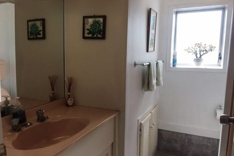 Photo of property in 3 Battenburg Place, Torbay, Auckland, 0630