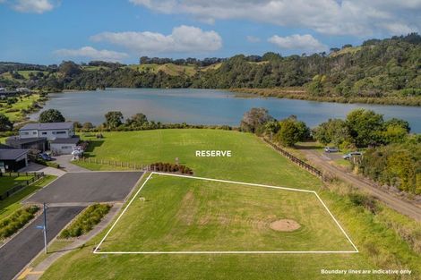 Photo of property in 26 Fred Harsant Drive, Cooks Beach, 3591