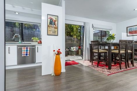 Photo of property in 2/23 Birchfield Road, Hauraki, Auckland, 0622