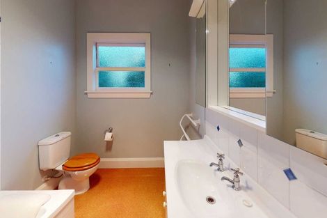 Photo of property in 52 Kilmarnock Street, Riccarton, Christchurch, 8011