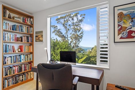 Photo of property in 2/39 Eastcliffe Road, Castor Bay, Auckland, 0620