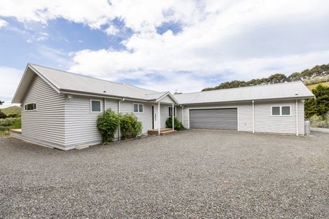 Photo of property in 1300 Waimarama Road, Waimarama, Havelock North, 4294