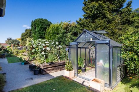 Photo of property in 16 Mudgway Place, Awapuni, Palmerston North, 4412