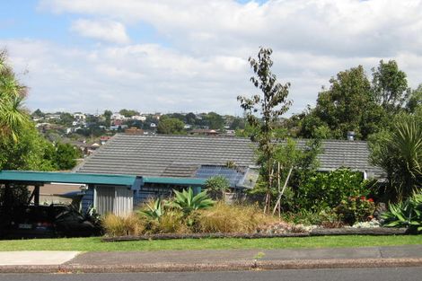 Photo of property in 11 Geoffrey Road, Torbay, Auckland, 0630