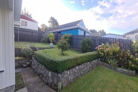 Photo of property in 64 Saint Johns Terrace, Tawa, Wellington, 5028