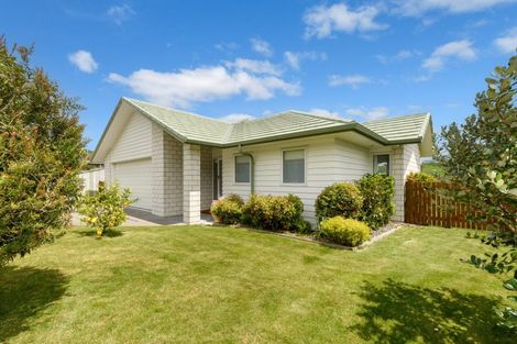 Photo of property in 12 Rochfort Crescent, Pyes Pa, Tauranga, 3112