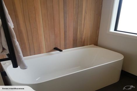 Photo of property in 3/213 Thornton Road, Cambridge, 3434