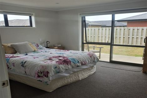 Photo of property in 5 O Ruamano Crescent, Pukekohe, 2120