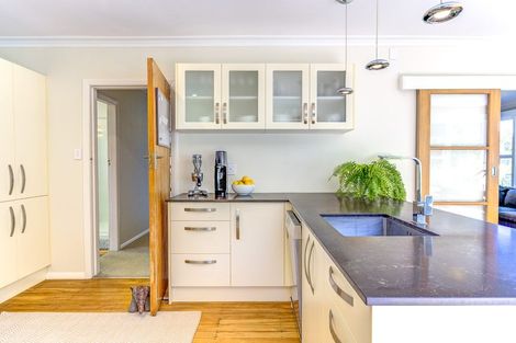 Photo of property in 16 Riverview Terrace, Fairfield, Hamilton, 3214