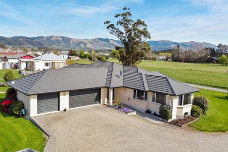 Photo of property in 15 Cashel Street, Waimate, 7924