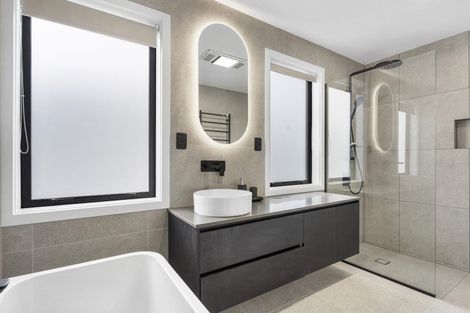 Photo of property in 13 Hautoa Lane, Flat Bush, Auckland, 2019