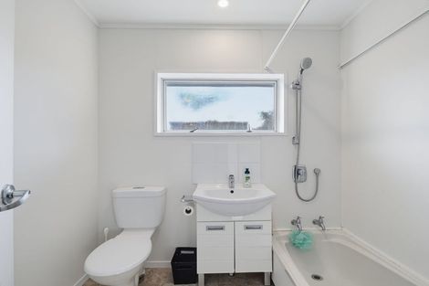 Photo of property in 8 Aintree Crescent, Awapuni, Palmerston North, 4412