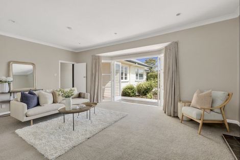 Photo of property in 44 Braid Road, St Andrews, Hamilton, 3200