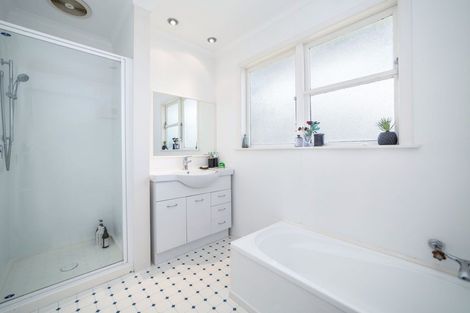 Photo of property in 12 Taverner Street, Carterton, 5713